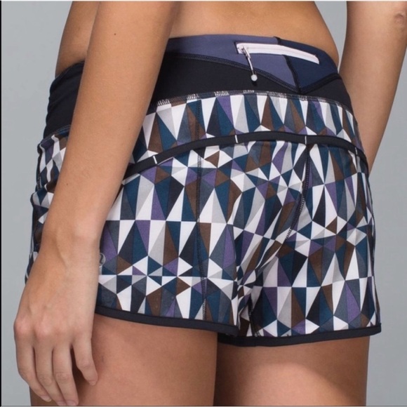 Lululemon Speed Short in Stained Glass - Picture 2 of 7
